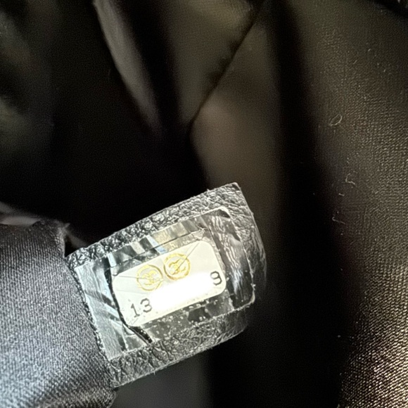 Chanel GST in black caviar leather - Picture 15 of 15